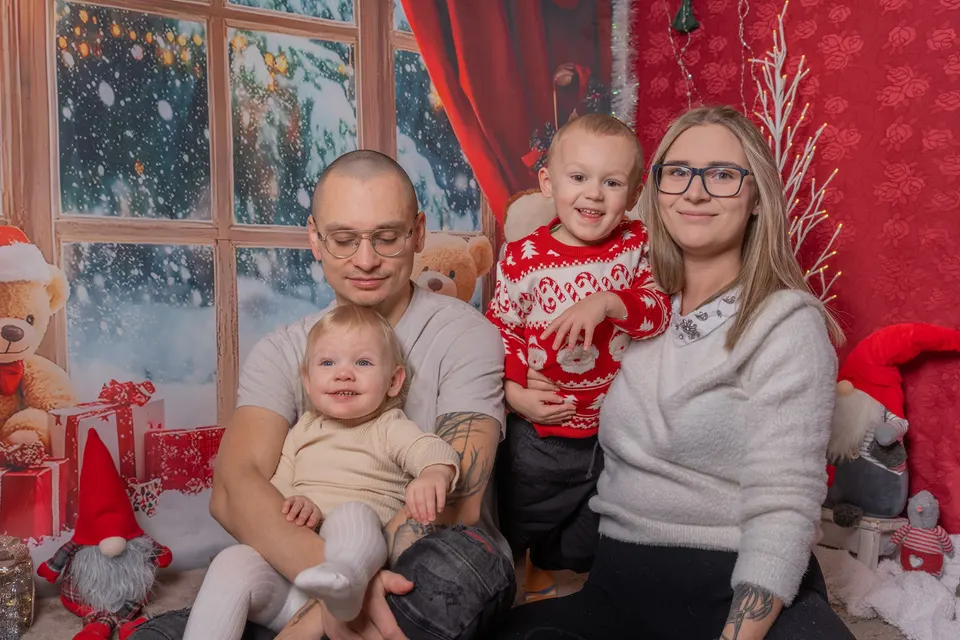 Edyta z rodziną — sesja świąteczna — zdjęcie 6 z 24