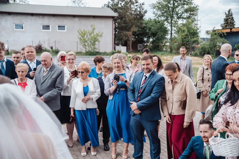 Katarzyna i Sebastian — reportaż i teledysk ślubny — zdjęcie 22 z 30