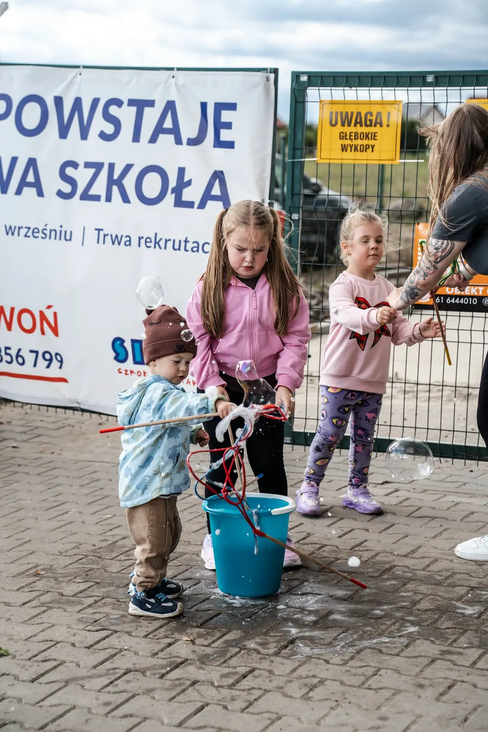 Dzień Rodziny w szkole Sentio w Bogdanowie — zdjęcie 20 z 24